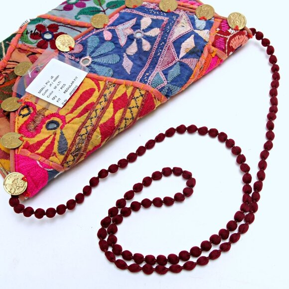 NWT Jogruti Embroidered Patchword Crossbody Bag - Picture 12 of 14